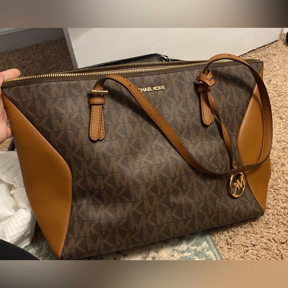 MK purse